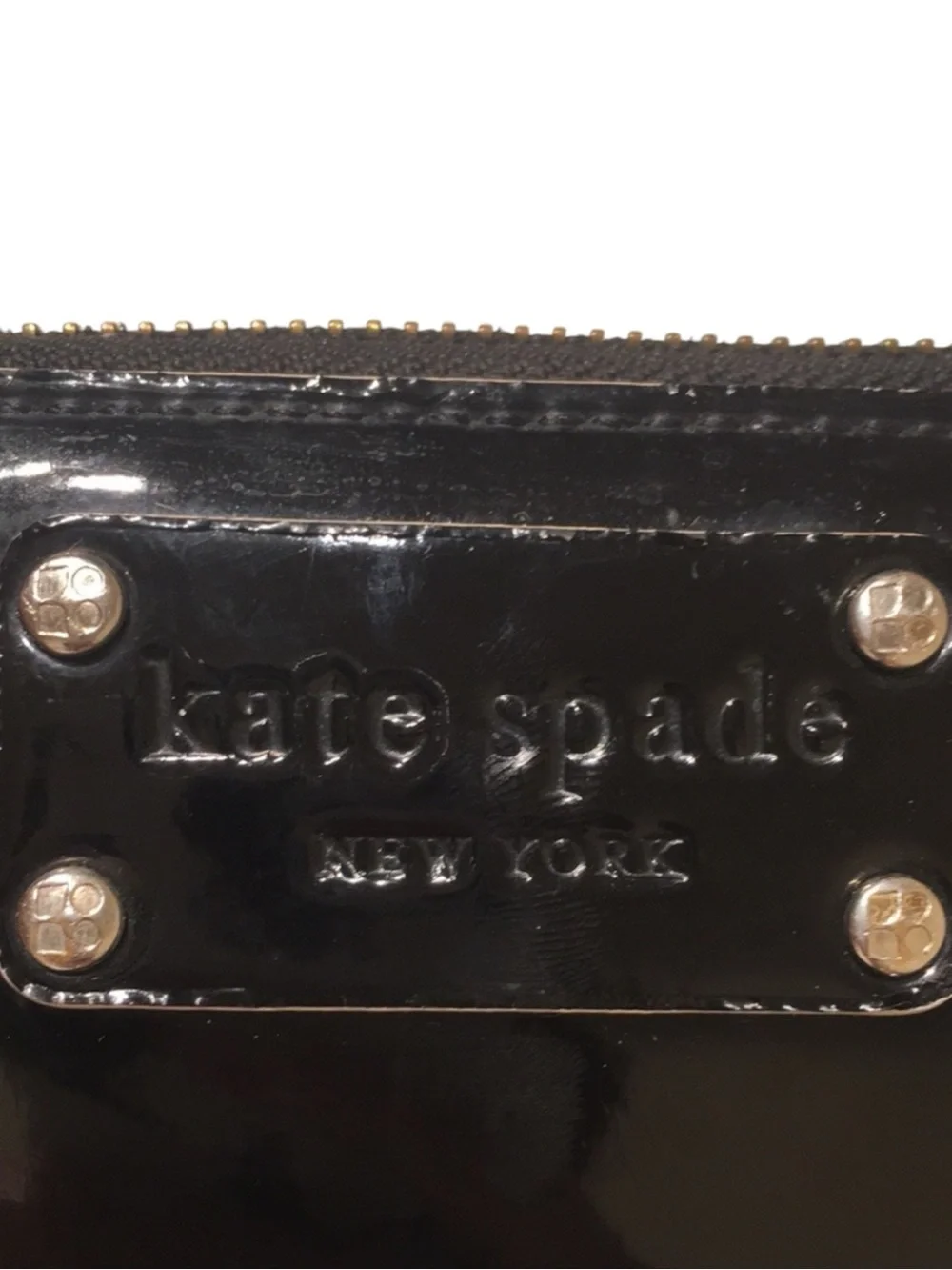 KATE SPADE Pasadena Neda Patent Zip Wallet in Patent Leather Black -- WELL LOVED
